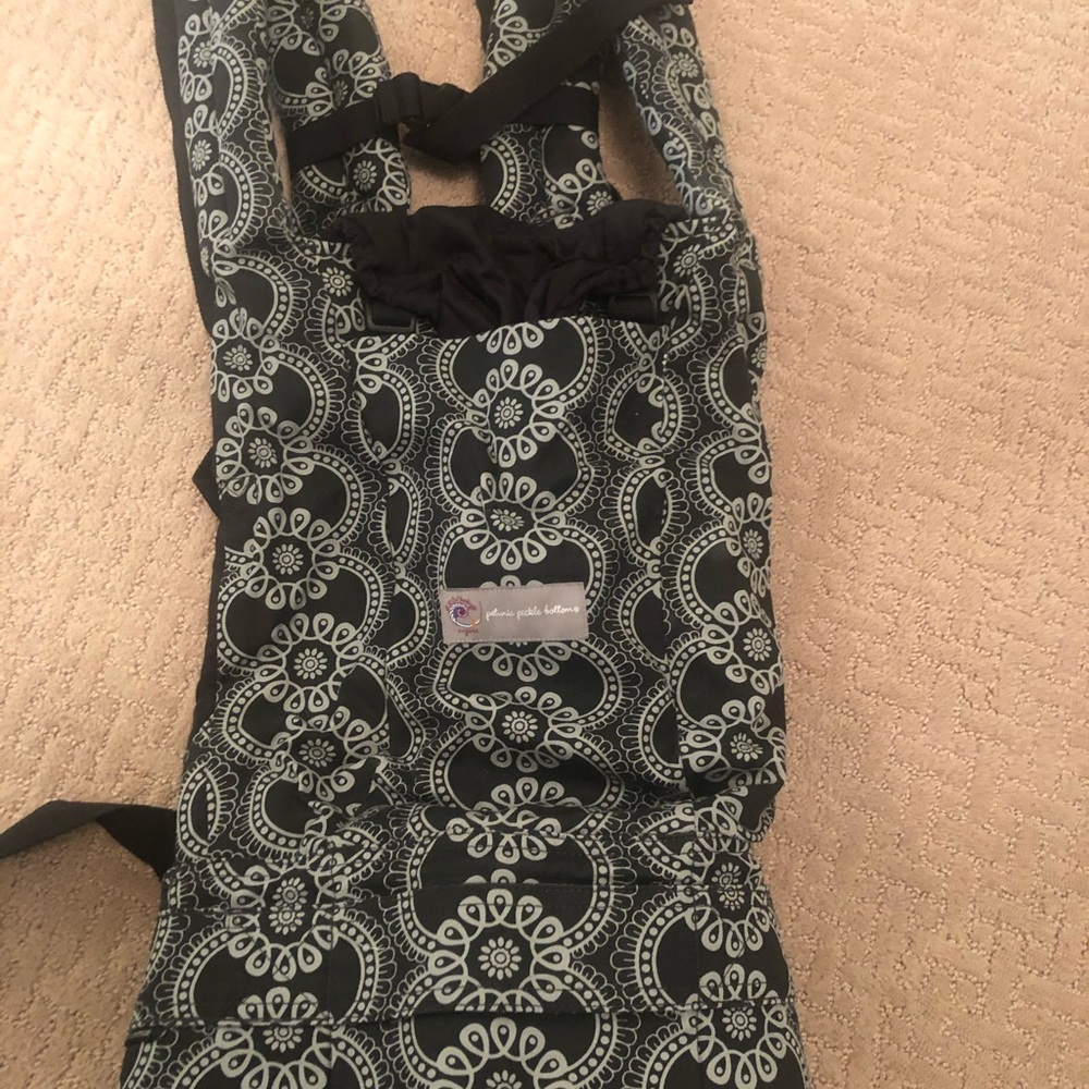 Petunia pickle bottom Ergo baby carrier